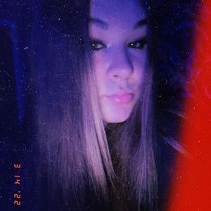 Meet your Posher, Riley